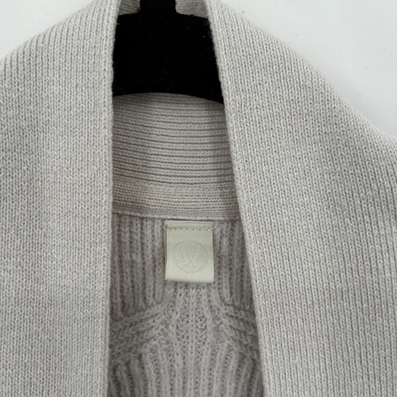 LULULEMON *Flawed* White Merino Wool Ribbed Knit Open Cardigan Sweater Size 8 - Picture 6 of 9